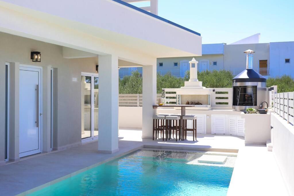 Villa Constantino With Heated Pool Kato Gouves Exterior foto